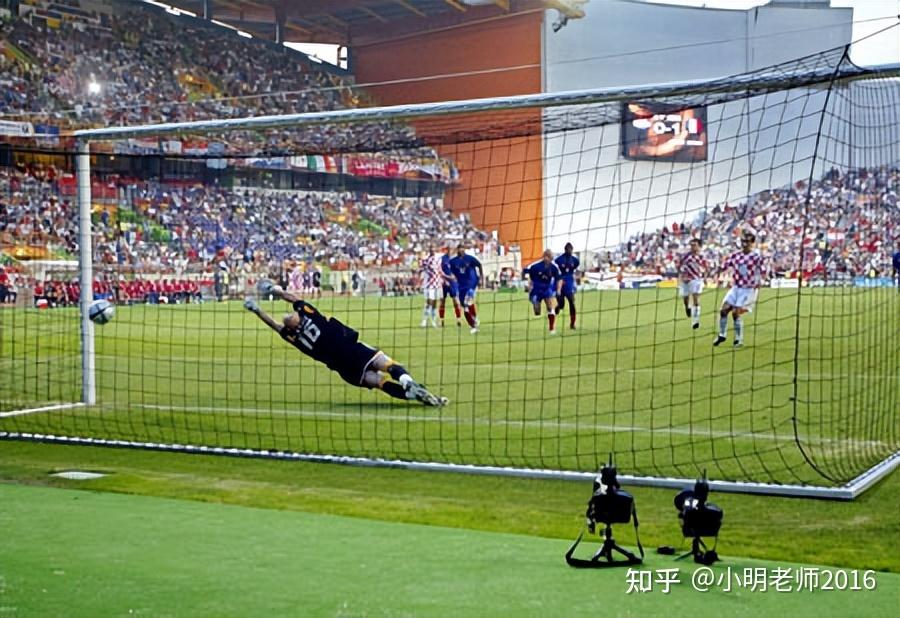 克罗地亚篮球超级联赛季后赛开幕式盛大，士气大振