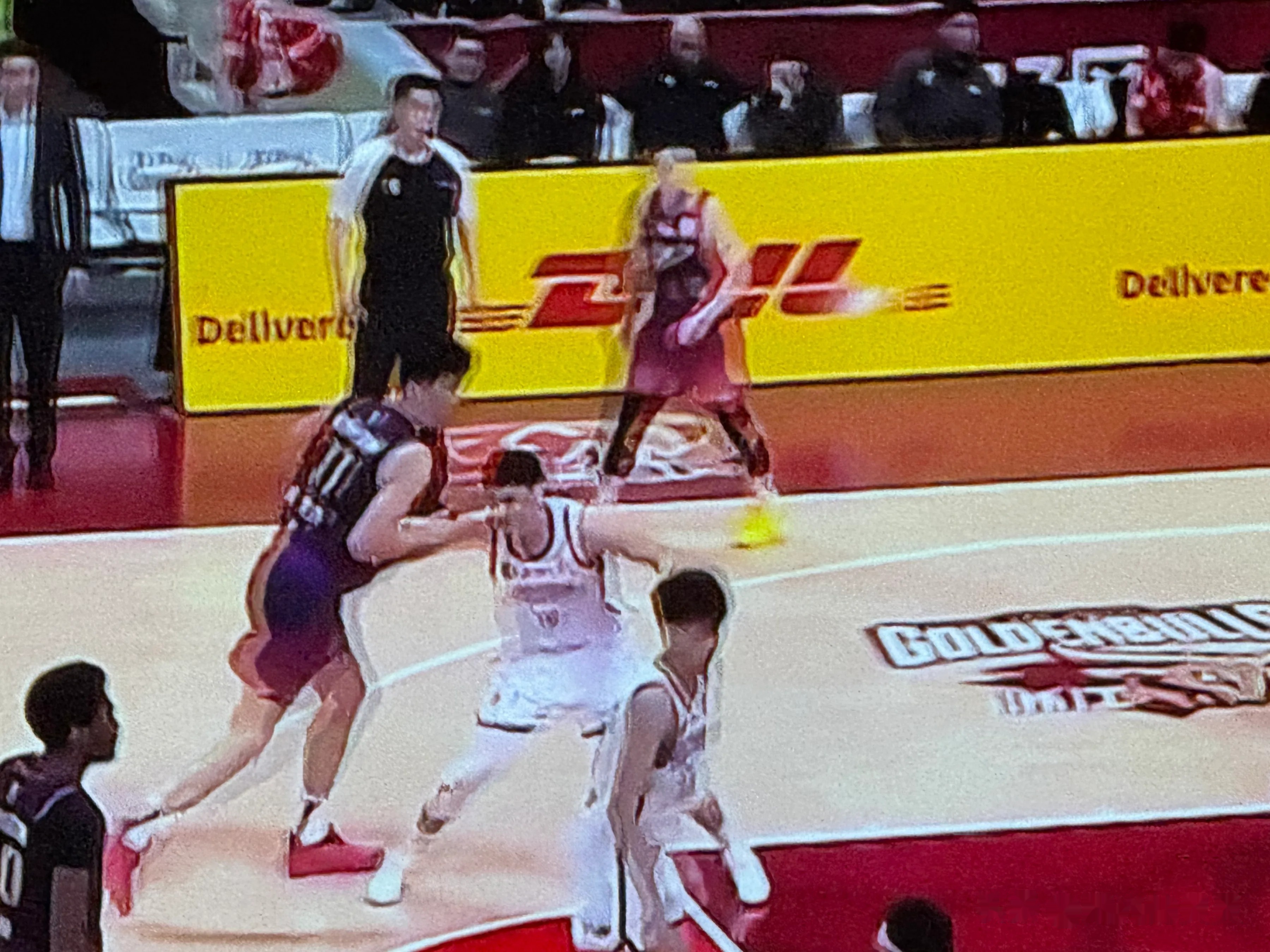 前势不可挡的球队频频翻车！CBA新赛季惨淡开局，全场震撼