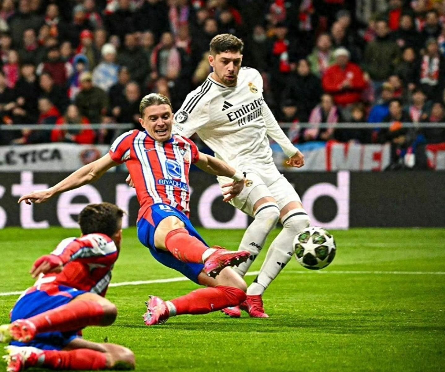 皇马击败阿贾克斯,晋级半决赛大战,掌声雷动 皇马击败阿贾克斯,晋级半决赛大战,掌声雷动