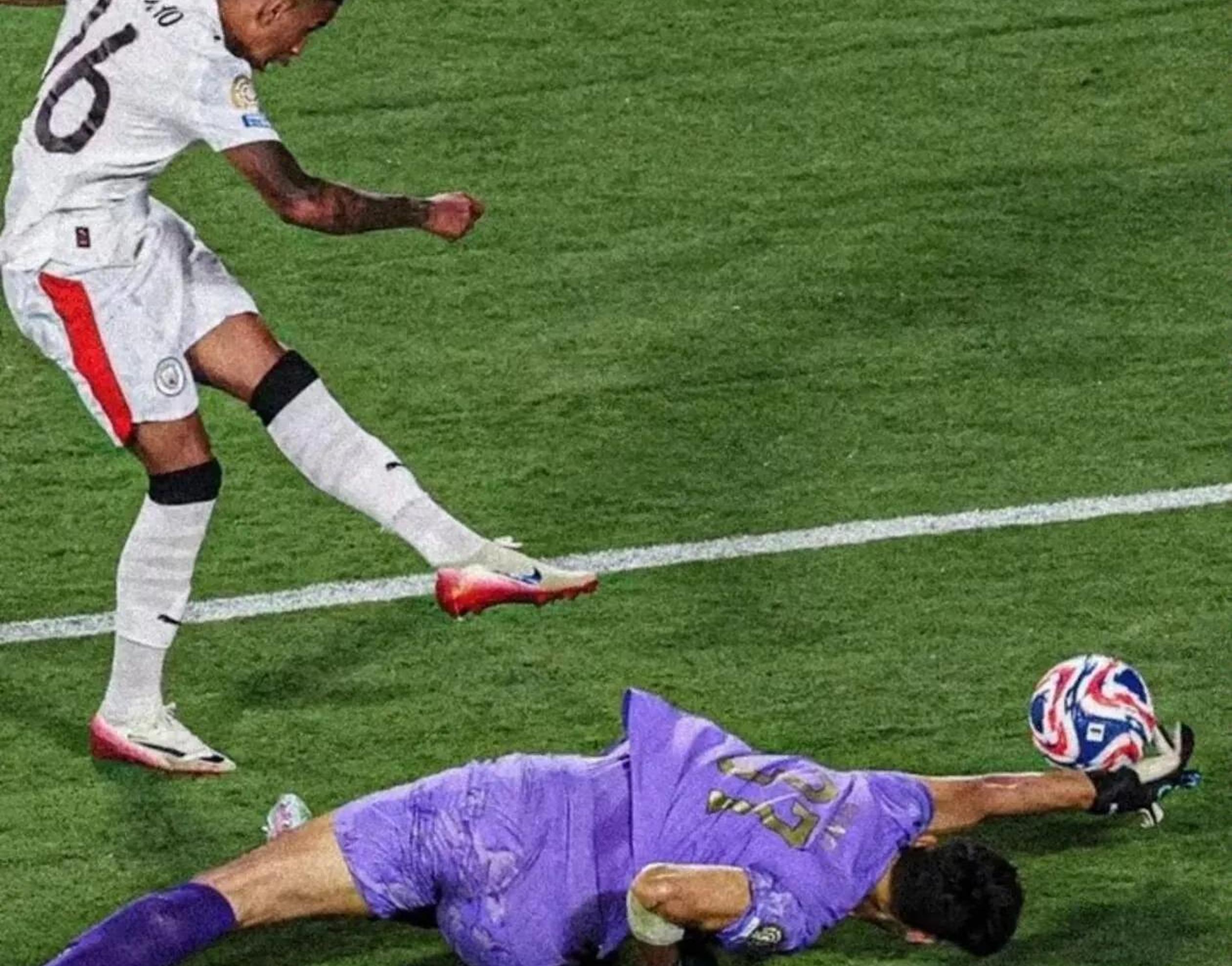 沙特阿拉伯队淘汰对手，残破而立半决赛，战绩斐然