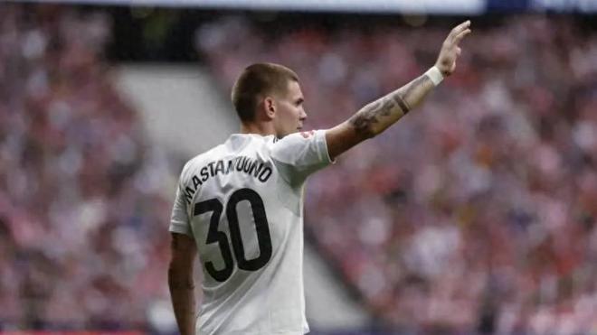 索伯车队完胜威廉姆斯,阿隆索状态火热 索伯车队完胜威廉姆斯,阿隆索状态火热