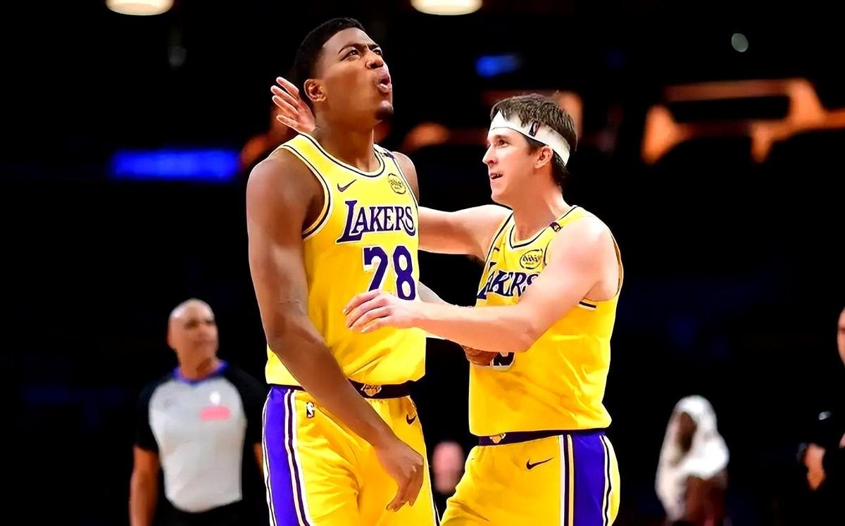 湖人鏖战江苏队，锡安关键制胜