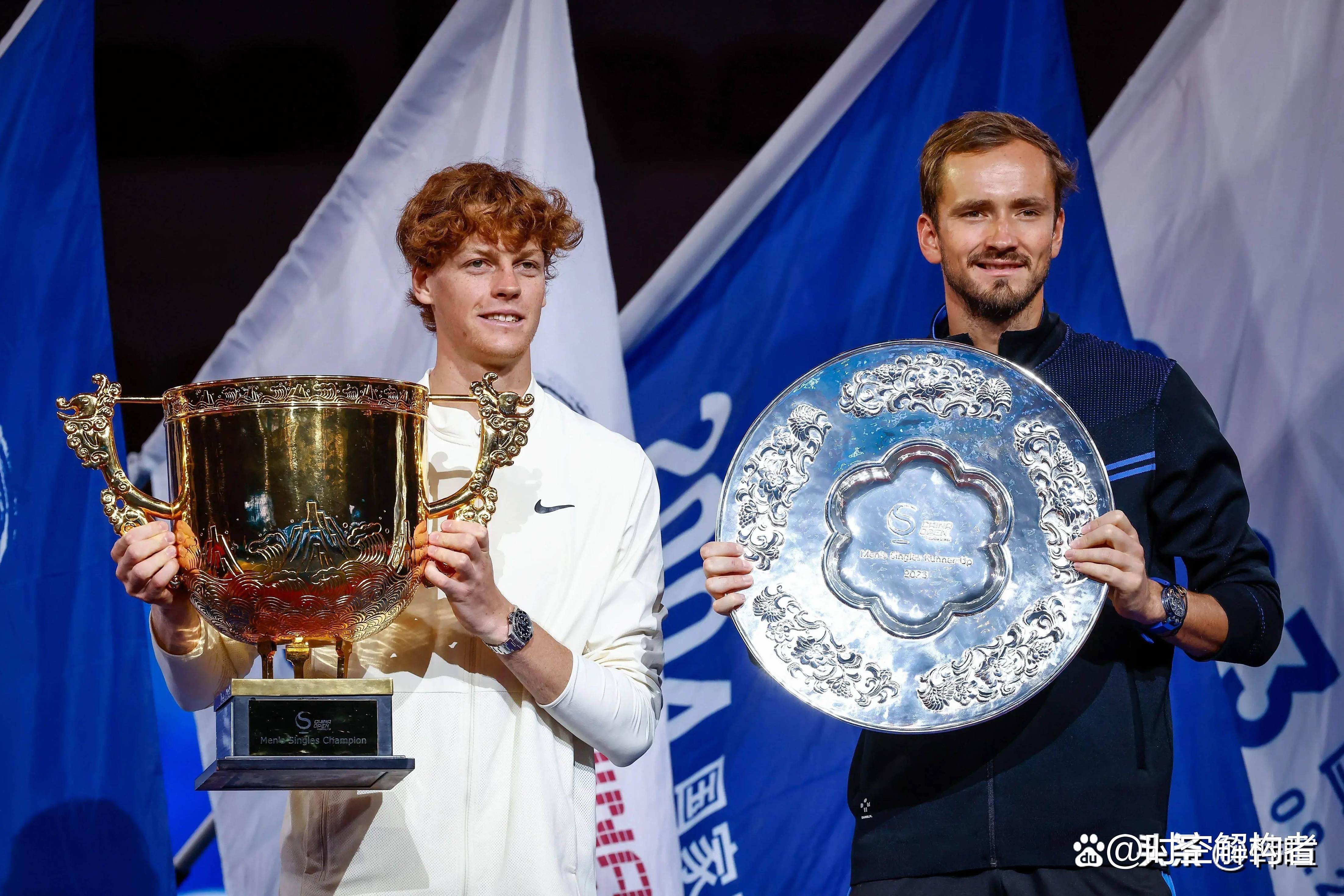 戴维斯杯碾压法网,梅德韦杰夫扛起全队 戴维斯杯碾压法网,梅德韦杰夫扛起全队