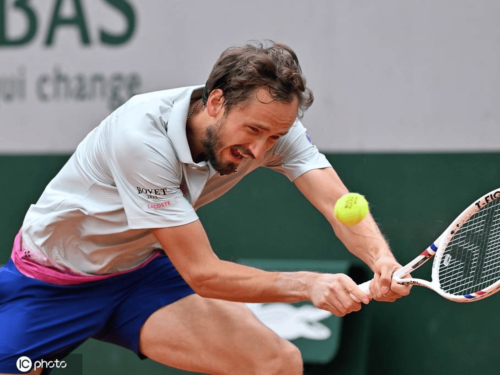 戴维斯杯碾压法网,梅德韦杰夫扛起全队 戴维斯杯碾压法网,梅德韦杰夫扛起全队