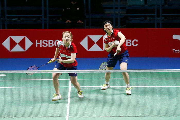 韩国队鏖战日本队，黄鸭组合点燃赛场